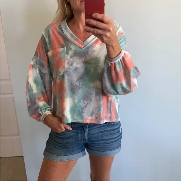 Long Puff Sleeves Tie Dye Top - Picture 2 of 7